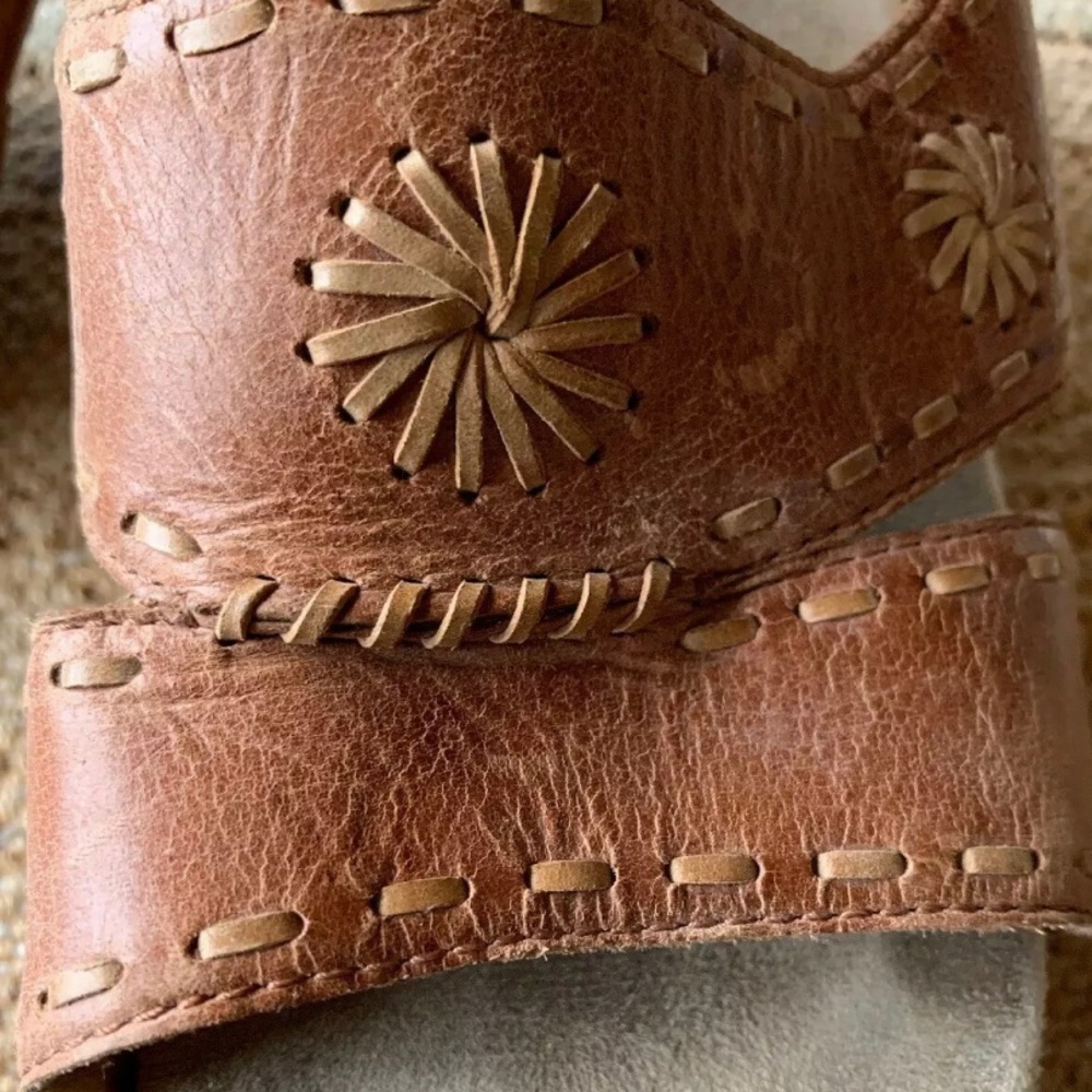 Dansko Brown W/detail Clog Sandal 38